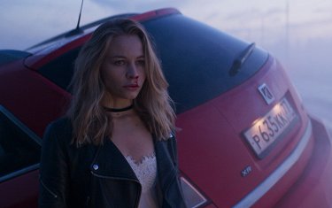 Табиғат эротикасымен серуендеген қыздар Простоквашино порно комикстері